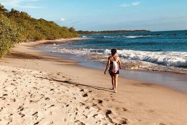 هتل Tamarindo Village
