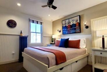 هتل White Porch Inn