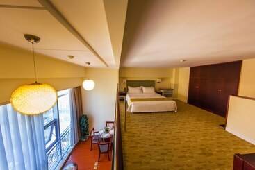 هتل Yantai Meiya International Apart