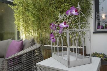 Hostal Emeritae