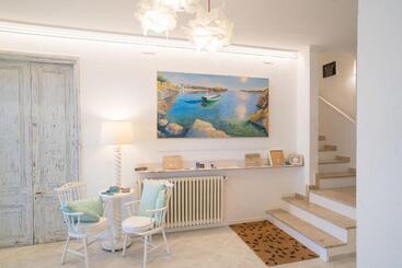 Hostal Marina Cadaques