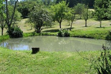 هتل Chambres D Hotes Aux Trois Sources