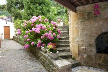 هتل Chambres D Hotes Aux Trois Sources