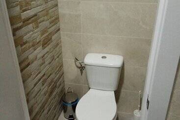 هتل Albergue Cruces De Iria   Hostel