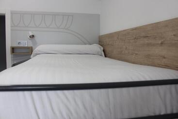 هتل Deluxe Hostels & Suites Merida