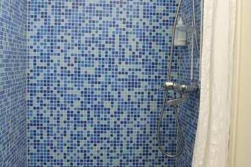 هتل Guesthouse  Kuin Kotonaan