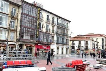 هتل Hostal Centro
