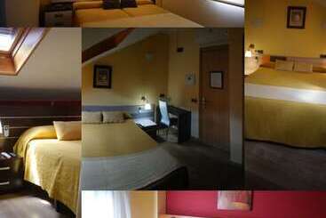 هتل Hostal Dona Juana