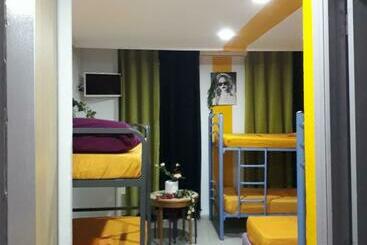 هتل Hostal Mayor