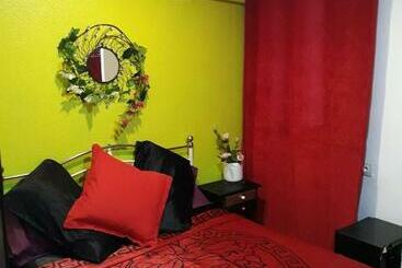 هتل Hostal Mayor