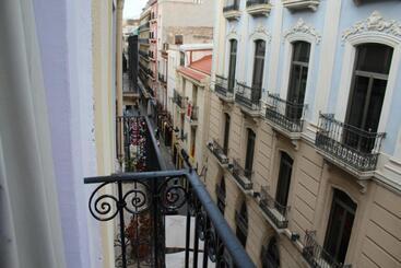 هتل Hostal Mayor
