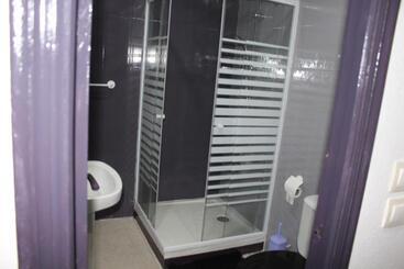هتل Hostal Mayor