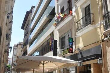 هتل Hostal Mayor