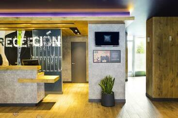 هتل Ibis Budget Zaragoza