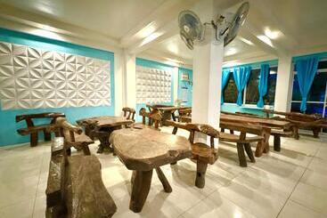 هتل Issa S Haven Resort