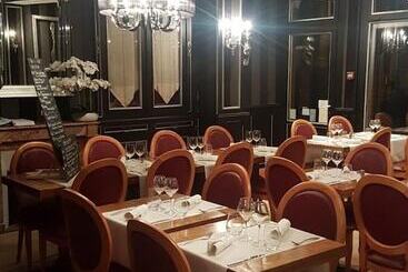 هتل La Champagne Ardenne   Cabourg