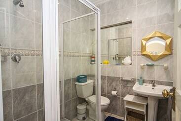 هتل La Loggia B&b