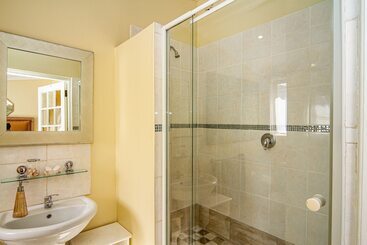 هتل La Loggia B&b