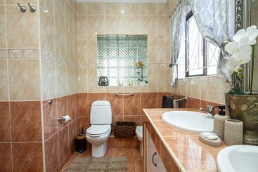 هتل La Loggia B&b