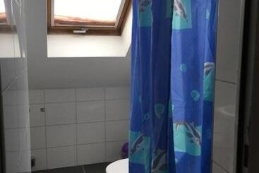 هتل Pension Alis Augsburg