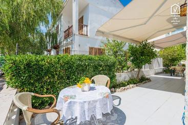 Villa Hibiscus