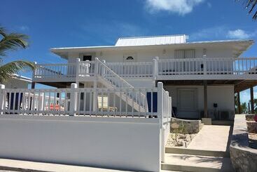Caribbean Sea Breeze Villas