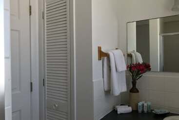 Caribbean Sea Breeze Villas