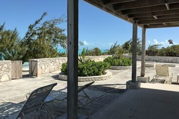Caribbean Sea Breeze Villas
