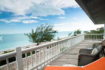 Caribbean Sea Breeze Villas