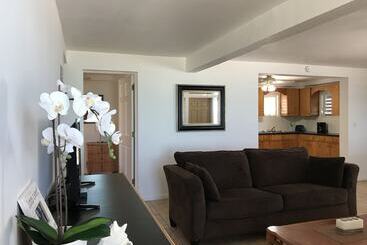 Caribbean Sea Breeze Villas