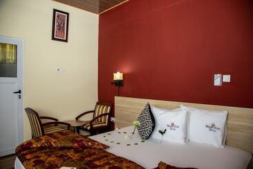 Grand Star - Accra