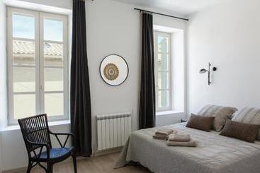 هتل La Maison Des Vendangeurs Sur Mer