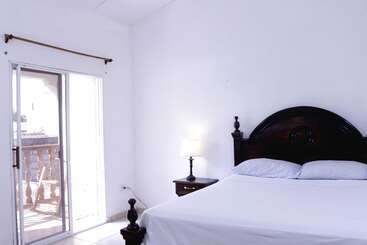 هتل My Auberge Inn Jacmel