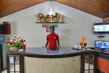 Super Hotel O Sai Leela