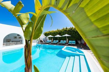 هتل Stelia Mare Boutique