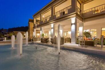 هتل Thassos Grand Resort