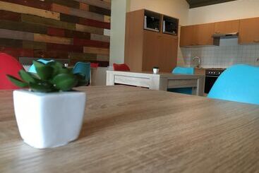 هتل Welcome Riverside Guesthouse