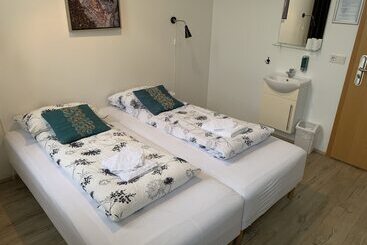 هتل Welcome Riverside Guesthouse