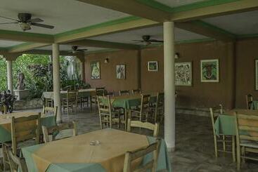 Le Jardin Hotel Restaurant