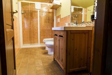 هتل Agriturismo B&b Le Gazze