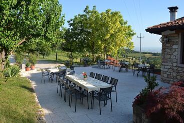 هتل Agriturismo Corte Maccini