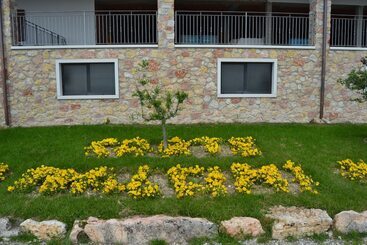 هتل Agriturismo Corte Maccini