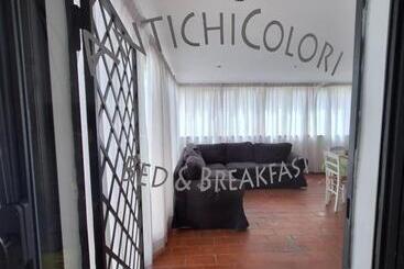 هتل B&b Antichi Colori