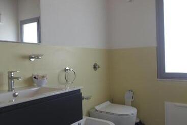 هتل B&b Brezza Delle Egadi