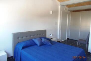 هتل B&b Brezza Delle Egadi