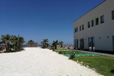 هتل B&b Brezza Delle Egadi