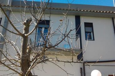 هتل B&b Maison Blanche