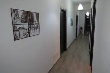 هتل B&b Maison Blanche