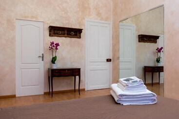 هتل Cavour Guest House