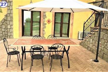 هتل I Gigli Del Belvedere